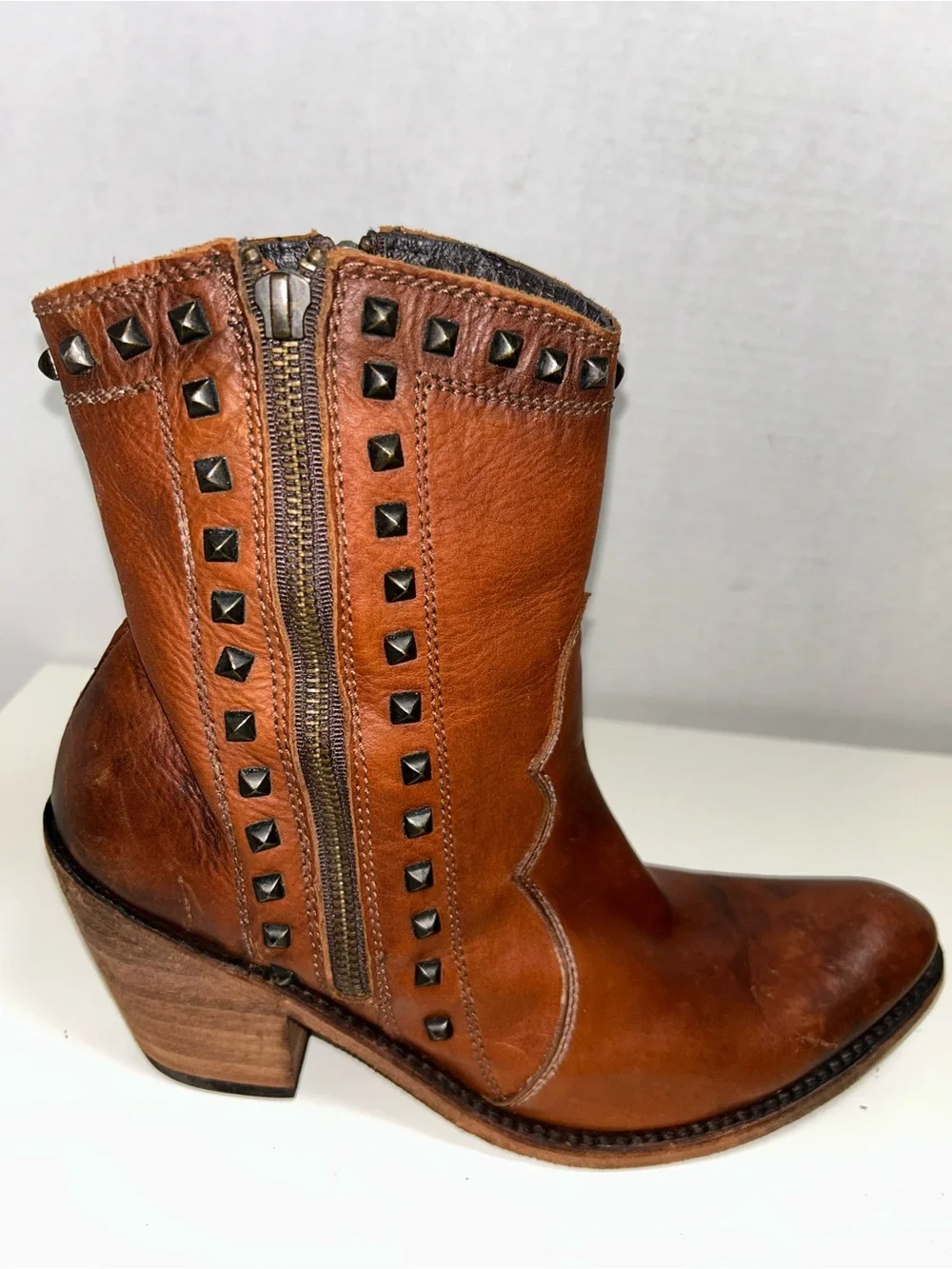 Liberty Black Delano Cotto Brown Distressed Leather Studded Western Cowboy Boot